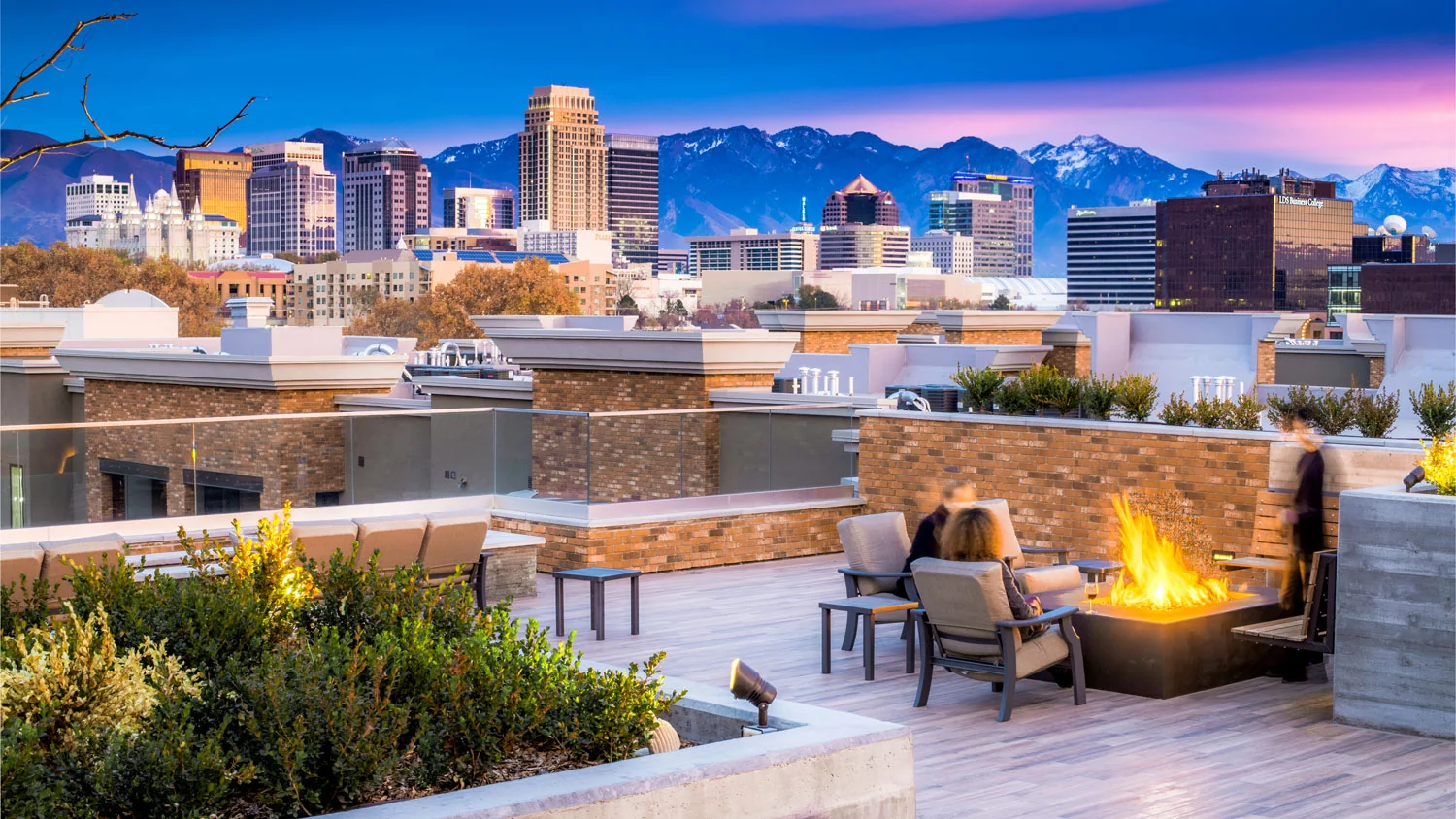 5 Ways Rooftop Amenities Can Generate Revenue (Other Than Increased Rent)